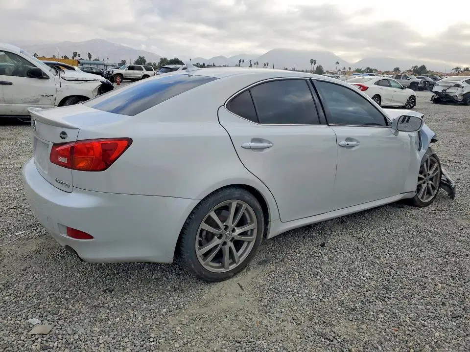 2008 LEXUS IS 250 VIN JTHBK262685081820 фото 3