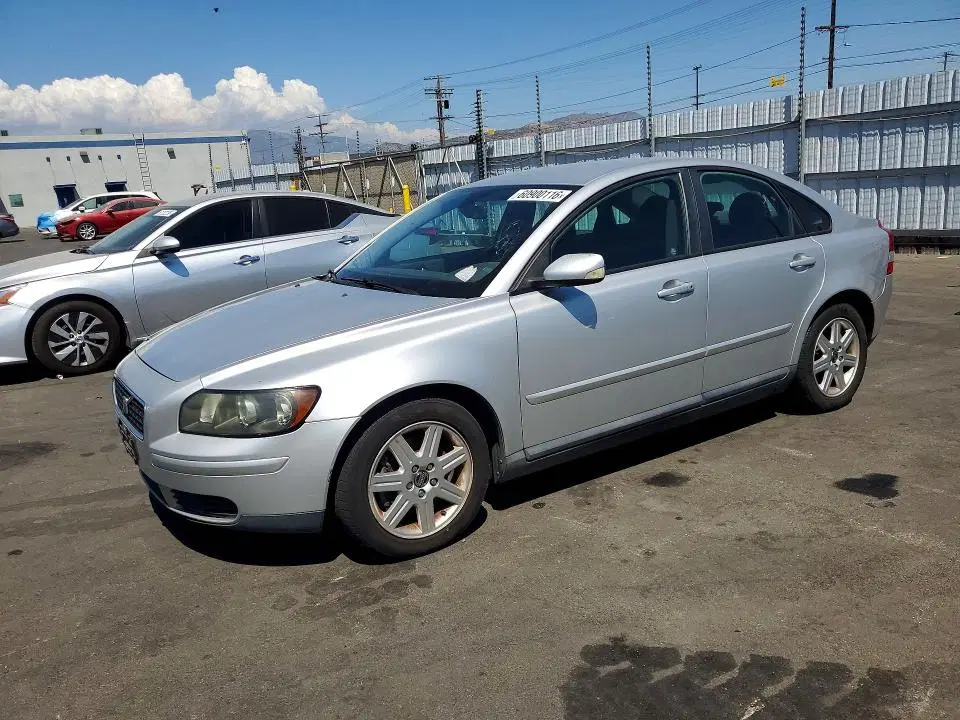 YV1MS390062202358 — 2006 Volvo S40, Мелкие вмятины и царапины (Minor Dent/Scratches), фото до ремонта