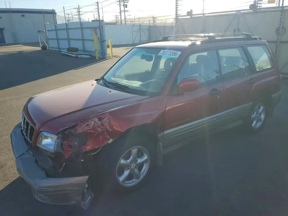 JF1SF65581H766002 — 2001 Subaru Forester, Front end (Front End), before-repair photos