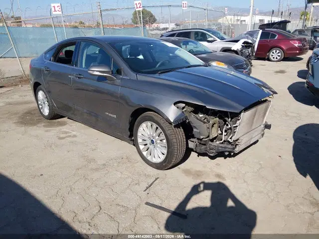 3FA6P0LU5ER256054 — 2014 Ford Fusion Hybrid SE, Передняя часть (Front End), фото до ремонта
