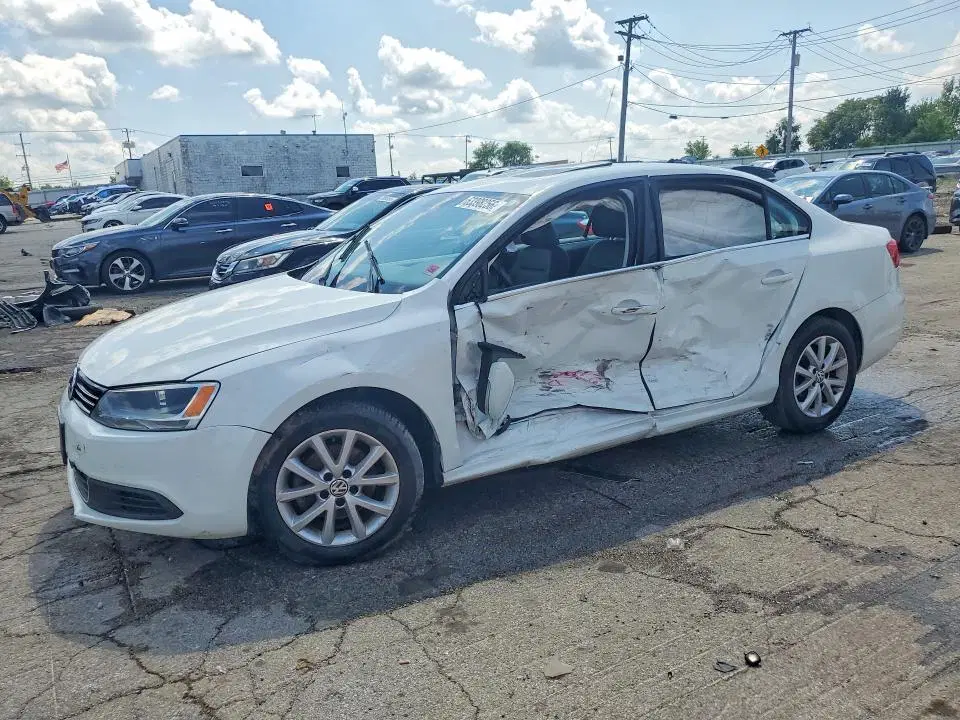 3VWD17AJ5EM336890 — 2014 Volkswagen Jetta, Side (Side), before-repair photos