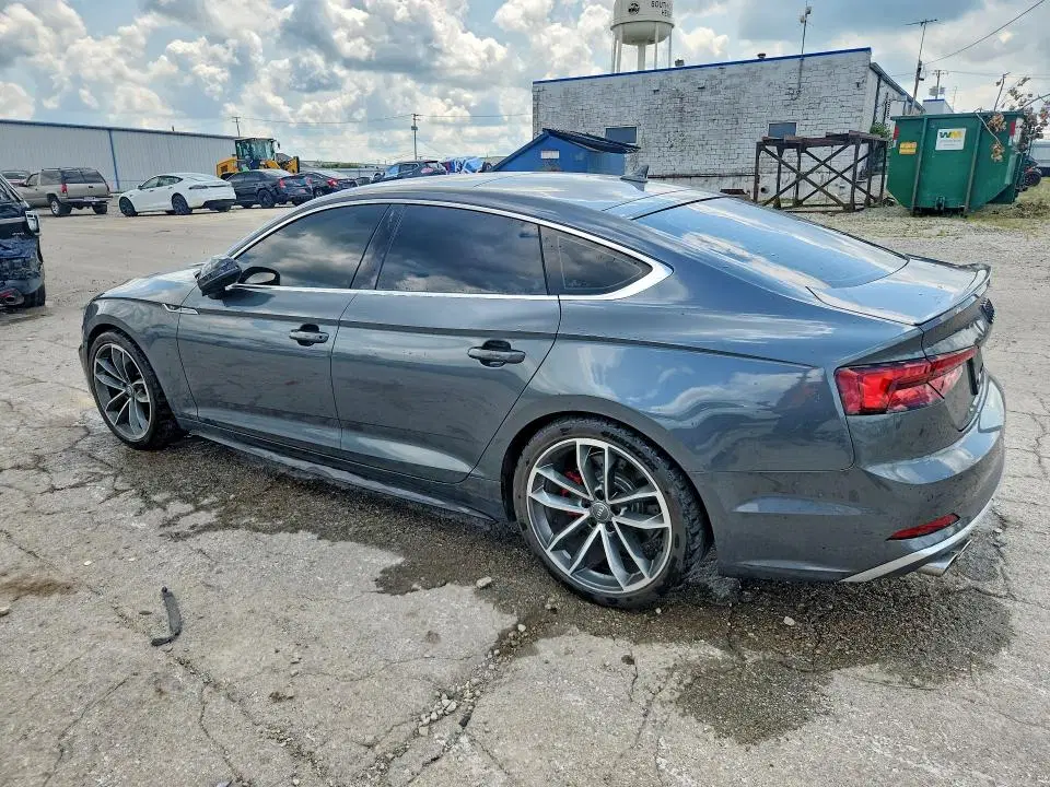 WAUB4CF52KA041046 — 2019 Audi S5, Подтопление (Water/Flood), фото до ремонта