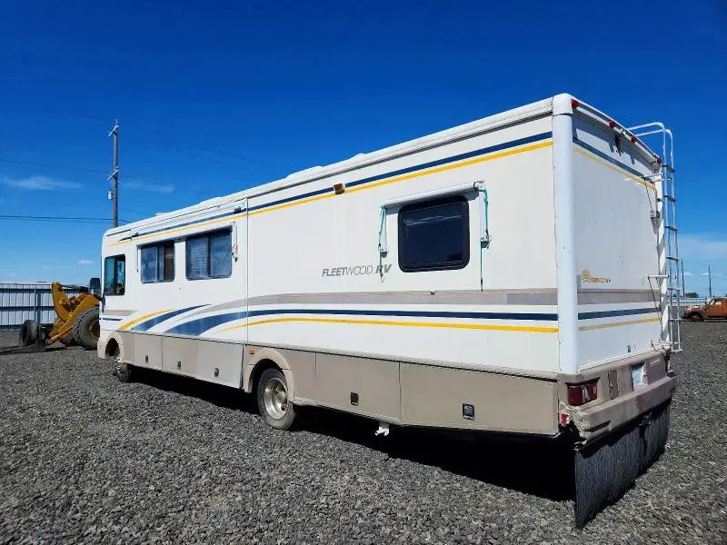 2002 FTWD MOTORHOME VIN 1FCNF53S720A01471 фото 3