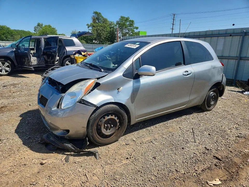 JTDJT923985185090 — 2008 Toyota Yaris, Передняя часть (Front End), фото до ремонта