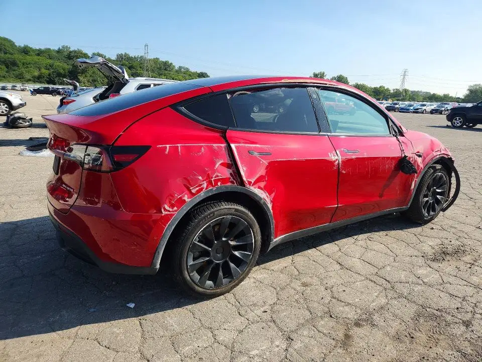 2022 TESLA MODEL Y VIN 7SAYGDEE8NF325940 фото 3