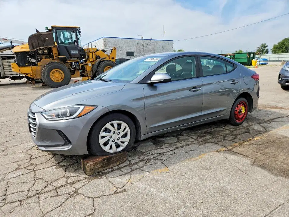 KMHD74LF1JU634010 — 2018 Hyundai Elantra, Вандализм (Vandalism), фото до ремонта