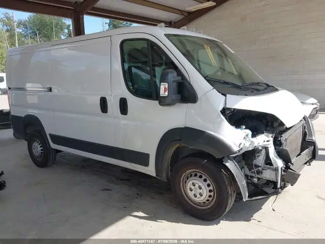 3C6MRVWG3RE154805 — 2024 RAM Promaster 3500 Tradesman Low Roof 136 Wb W/Pass Seat, Передняя часть (Front End), фото до ремонта