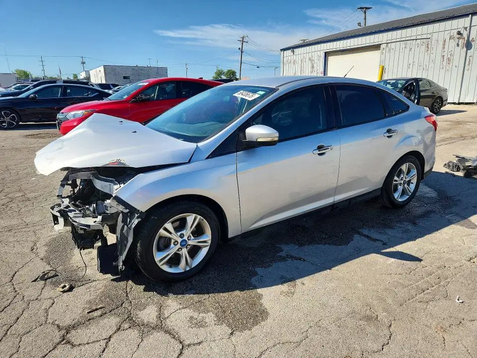 1FADP3F25EL360979 — 2014 Ford Focus, Передняя часть (Front End), фото до ремонта