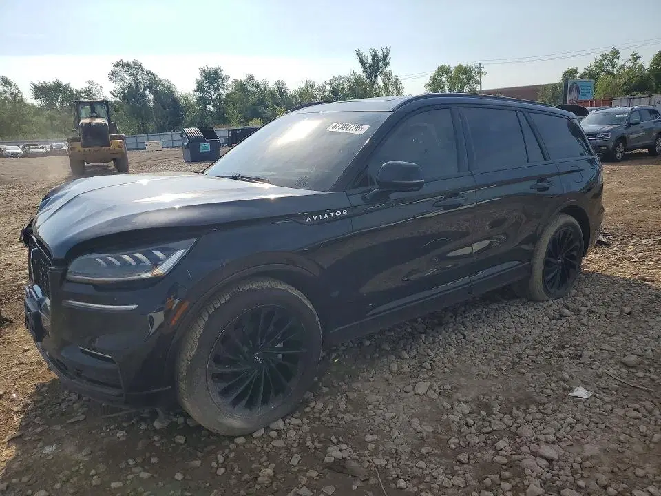 5LM5J7XC5PGL28651 — 2023 Lincoln Aviator, Передняя часть (Front End), фото до ремонта