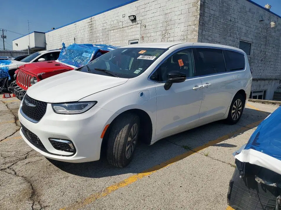 2024 CHRYSLER PACIFICA VIN 2C4RC1S7XRR150294 фото 2