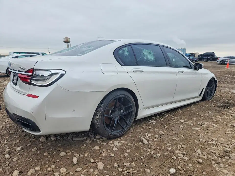 2017 BMW 750 VIN WBA7F2C37HG422832 фото 3