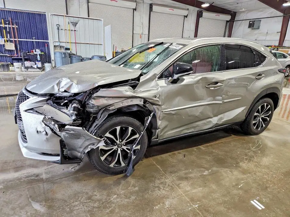 JTJBARBZ5G2094913 — 2016 Lexus NX 200T, Передняя часть (Front End), фото до ремонта