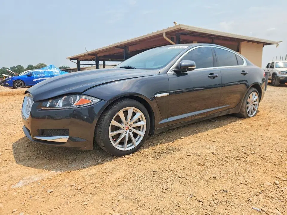 SAJWA0FS4FPU56181 — 2015 Jaguar XF, Передняя часть (Front End), фото до ремонта