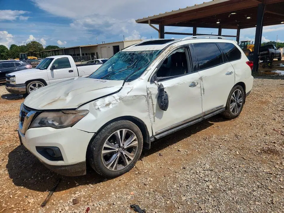 5N1DR2MM1HC695854 — 2017 Nissan Pathfinder, Повреждения со всех сторон (All Over), фото до ремонта