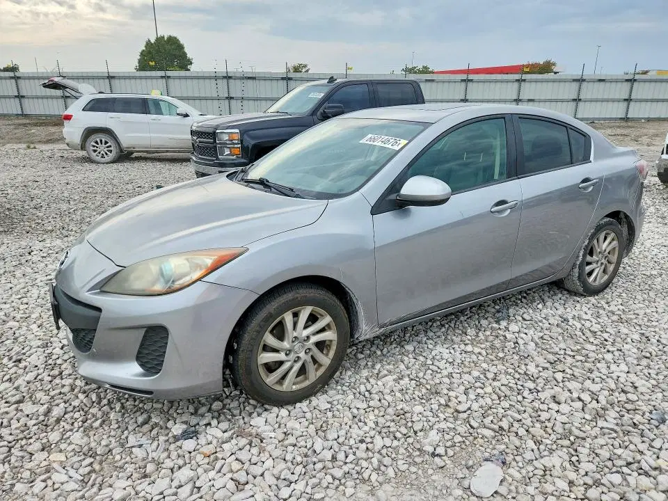 JM1BL1W84C1679773 — 2012 Mazda 3, Боковая часть (Side), фото до ремонта