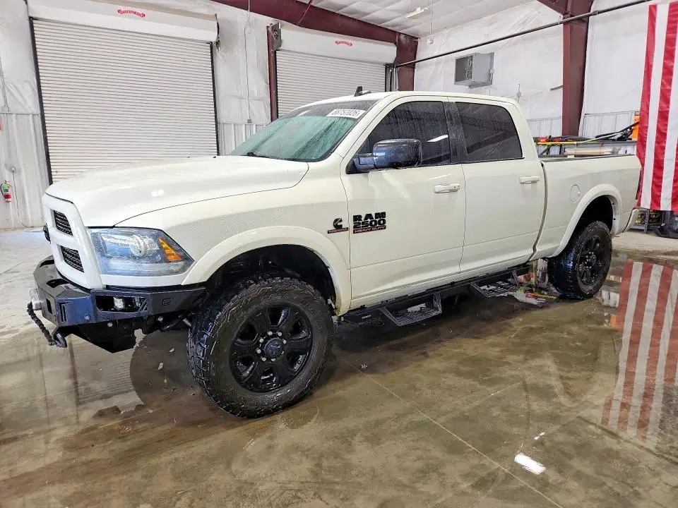3C6UR5FL1GG252424 — 2016 RAM 2500, Подтопление (Water/Flood), фото до ремонта