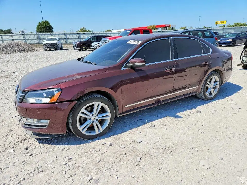 1VWCN7A35DC141146 — 2013 Volkswagen Passat, Front end (Front End), before-repair photos