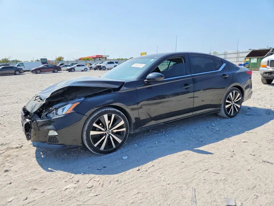 1N4BL4CV6KC173737 — 2019 Nissan Altima, Front end (Front End), before-repair photos