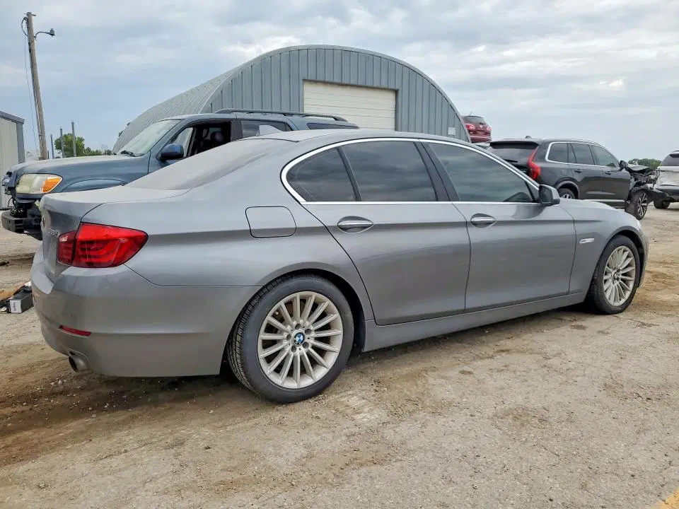 2013 BMW 535 VIN WBAFU7C57DDU69998 фото 3