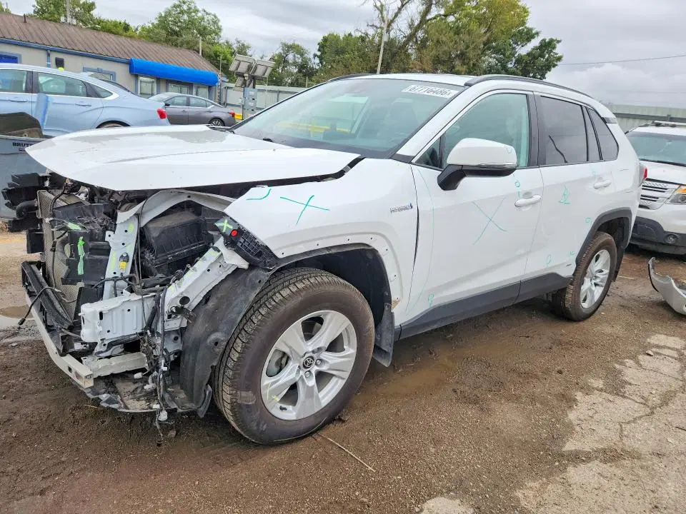 2T3R6RFV1MW011443 — 2021 Toyota RAV4 Hybrid, Front end (Front End), before-repair photos