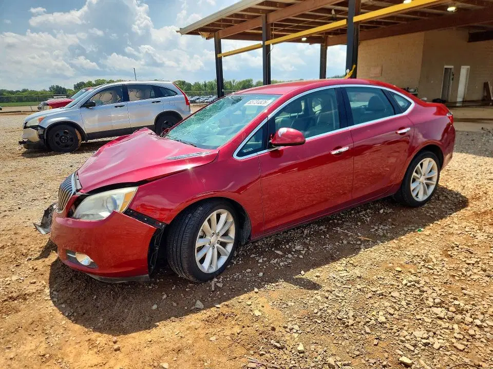1G4PR5SK3D4205791 — 2013 Buick Verano, Передняя часть (Front End), фото до ремонта