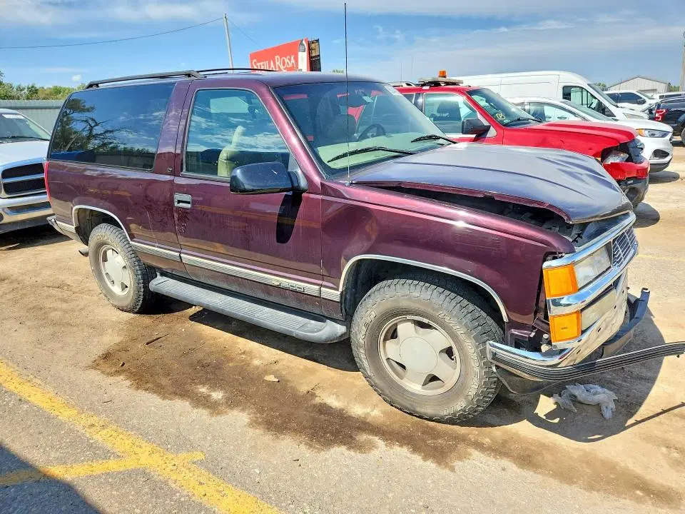 1997 CHEVROLET TAHOE VIN 3GNEK18R7VG138864 фото 4