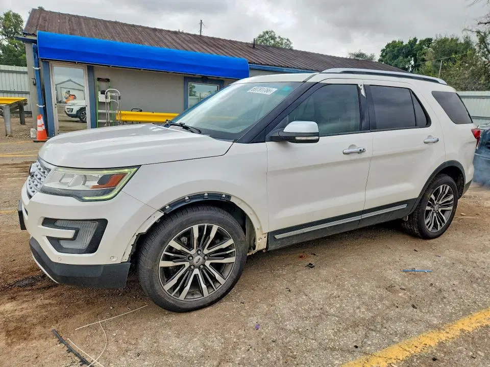 1FM5K8HT8GGB33440 — 2016 Ford Explorer, Передняя часть (Front End), фото до ремонта