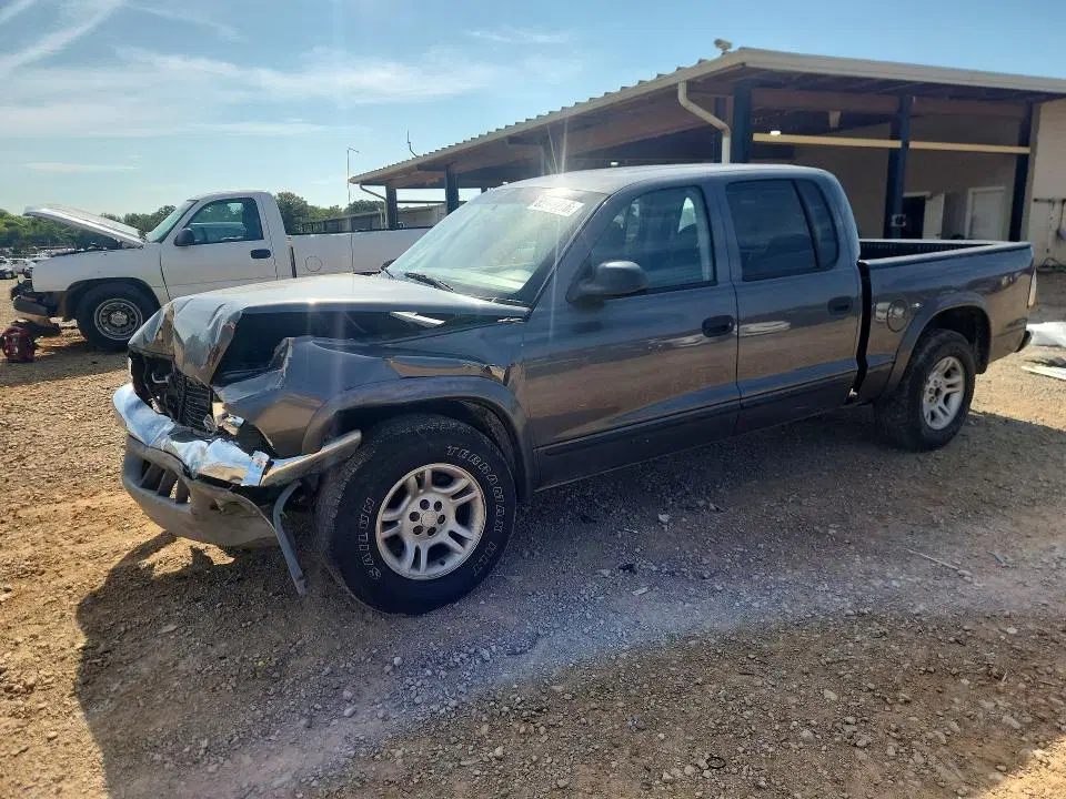 1D7HL48N04S643448 — 2004 Dodge Dakota, Передняя часть (Front End), фото до ремонта