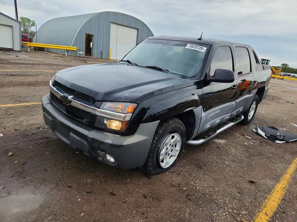 3GNEK12TX4G175930 — 2004 Chevrolet Avalanche, Боковая часть (Side), фото до ремонта