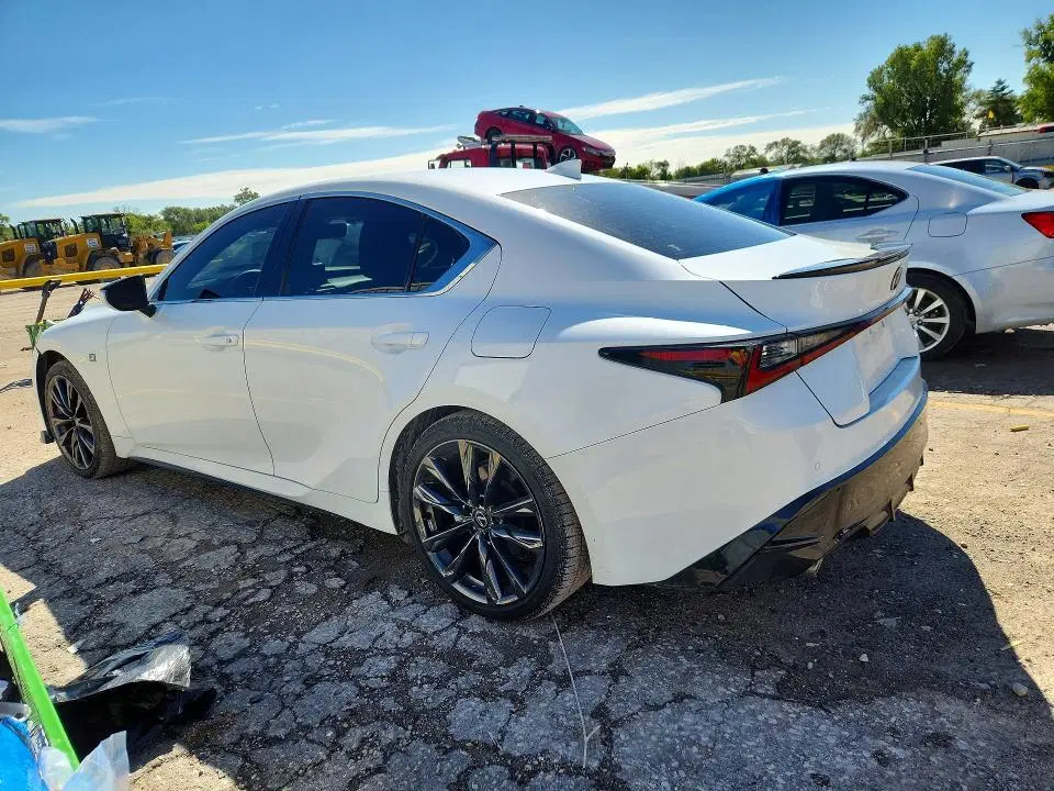 2023 LEXUS IS VIN JTHGZ1E29P5032901 фото 2