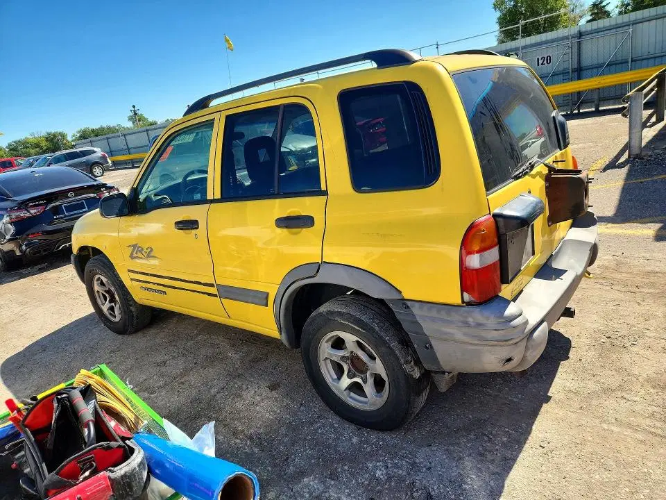 2003 CHEVROLET TRACKER VIN 2CNBJ734836920530 фото 2