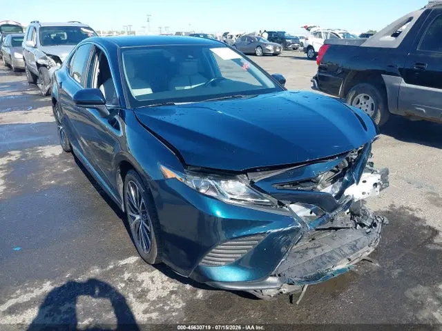 4T1G11AK1LU361246 — 2020 Toyota Camry SE, Передняя часть (Front End), фото до ремонта