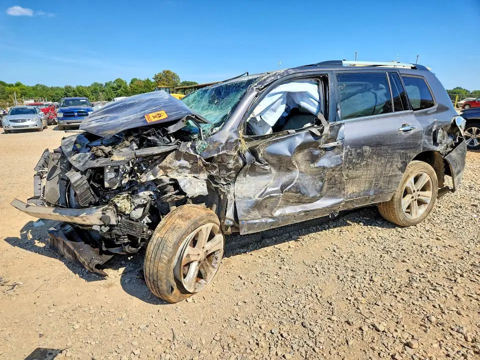 5TDDK3EH6DS214635 — 2013 Toyota Highlander, Опрокидывание (Rollover), фото до ремонта