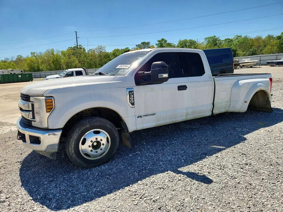 2019 FORD F350 VIN 1FT8X3CT2KEC44616 фото 2