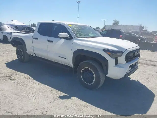 3TYLB5JN5RT018717 — 2024 Toyota Tacoma Double Cab/SR5/Trd Sport/Trd Off Road/Ltd, Передняя часть (Front), фото до ремонта