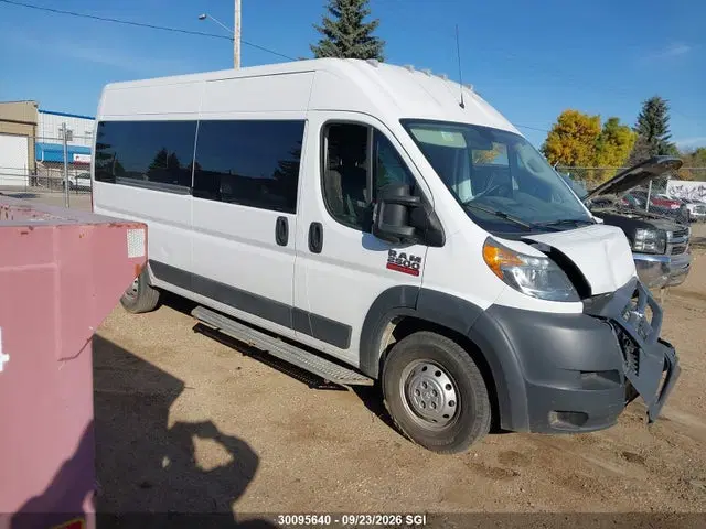 3C6TRVDG1JE129341 — 2018 RAM Promaster 2500 2500 High, Передняя часть (Front), фото до ремонта