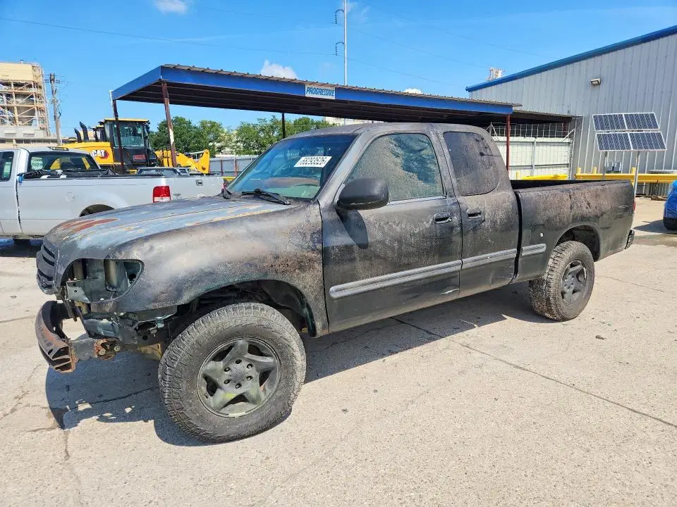 5TBRT34132S264213 — 2002 Toyota Tundra, Вандализм (Vandalism), фото до ремонта