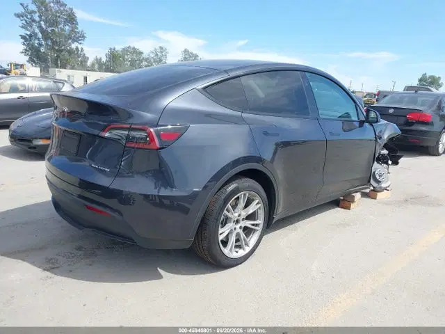 2024 Tesla Model Y Long Range Dual Motor All-wheel Drive VIN 7SAYGDEE3RA224694 фото 4