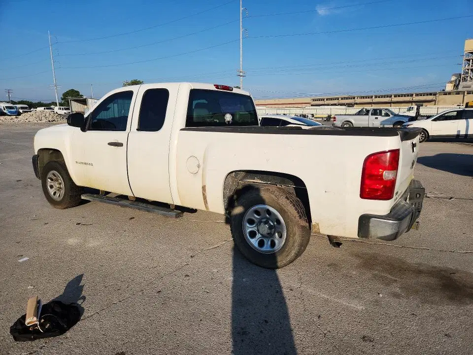 2010 CHEVROLET SILVERADO VIN 1GCSCPE04AZ206789 фото 2