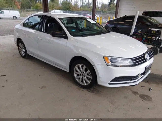 3VWD17AJ7FM314424 — 2015 Volkswagen Jetta 1.8T SE, Передняя часть слева (Left Front), фото до ремонта