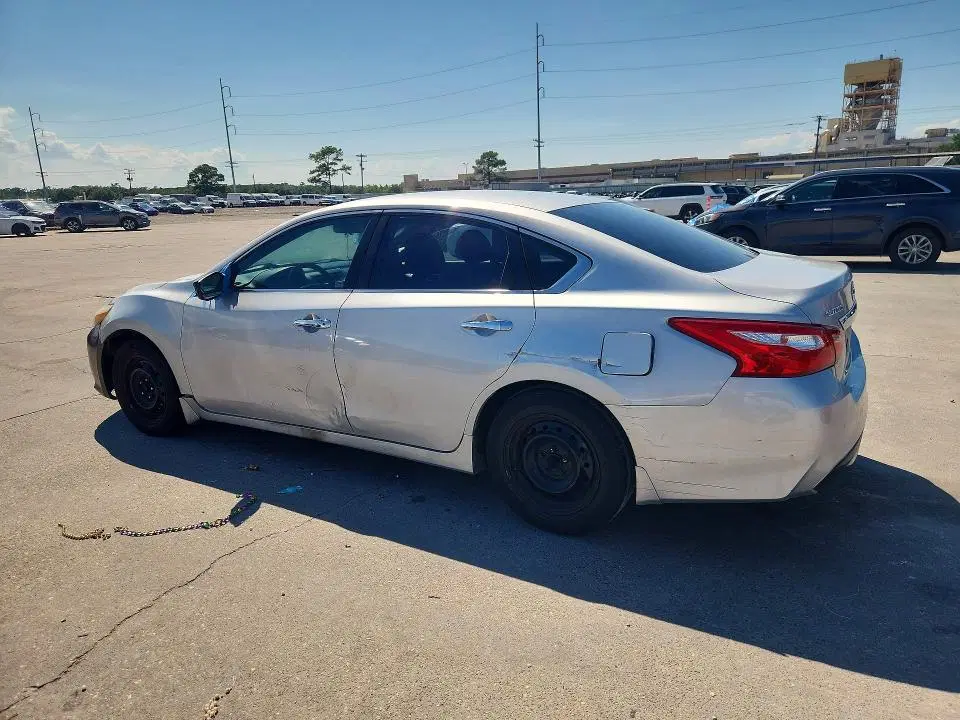 2017 NISSAN ALTIMA VIN 1N4AL3AP1HC258357 фото 2
