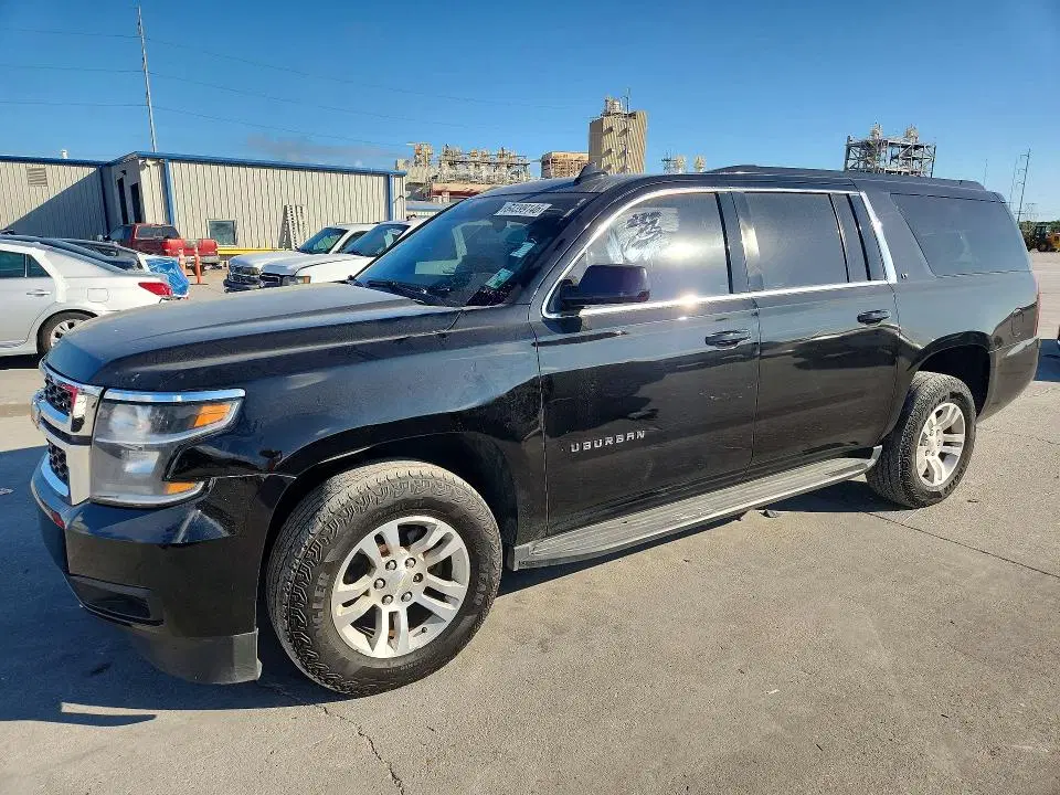 1GNSKHKC5KR122738 — 2019 Chevrolet Suburban, Мелкие вмятины and царапины (Minor Dent/Scratches), before-repair photos