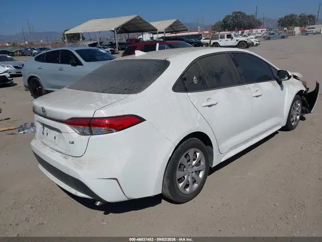 2020 Toyota COROLLA LE VIN JTDEPRAE8LJ041975 фото 4