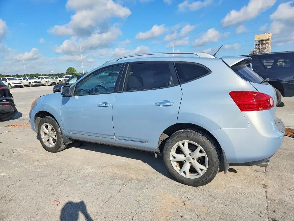 JN8AS5MT5BW176353 — 2011 Nissan Rogue, Боковая часть (Side), фото до ремонта
