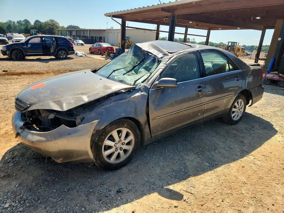 4T1BE32K54U823236 — 2004 Toyota Camry, Rollover (Rollover), before-repair photos