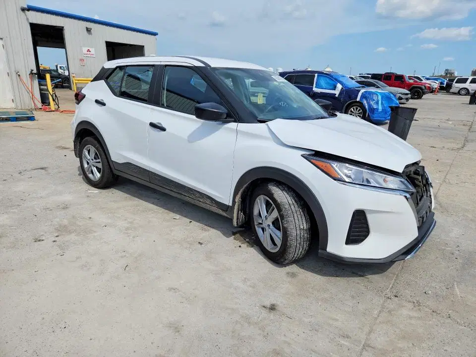 2025 NISSAN KICKS PLAY VIN 3N1CP5BV8SL500771 фото 4