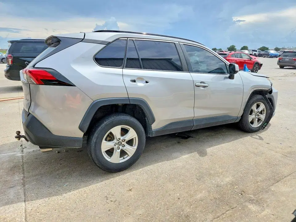 2019 TOYOTA RAV4 VIN 2T3W1RFV2KW015595 фото 3