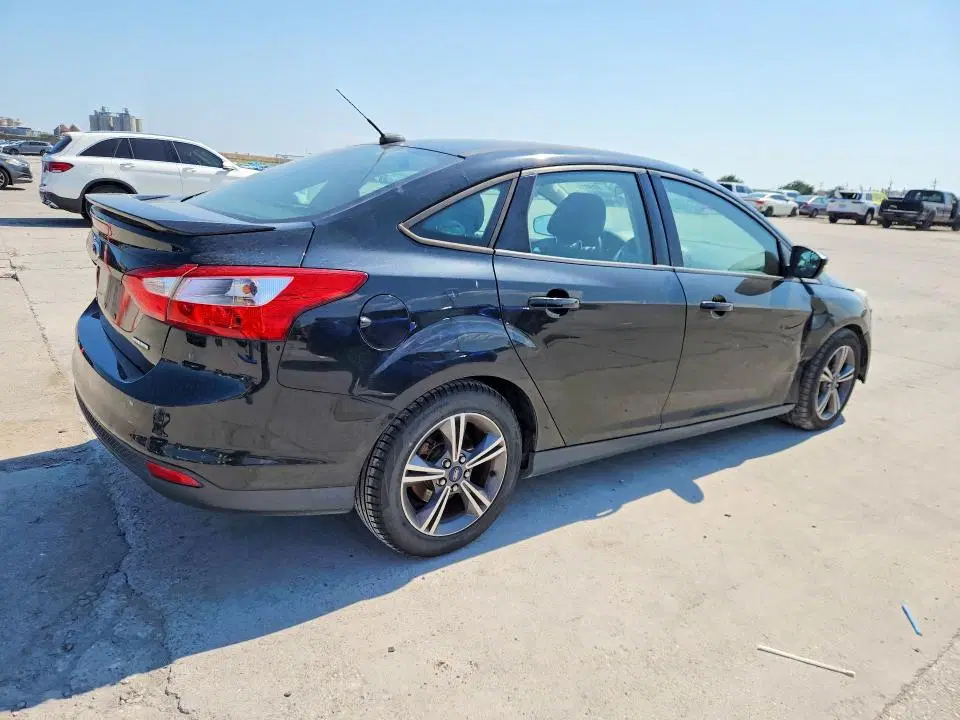 2014 FORD FOCUS VIN 1FADP3F2XEL457918 фото 3