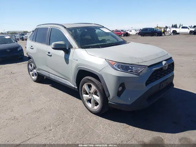 4T3B6RFV7MU050930 — 2021 Toyota RAV4 Hybrid XLE Premium, Задняя часть (Rear), фото до ремонта