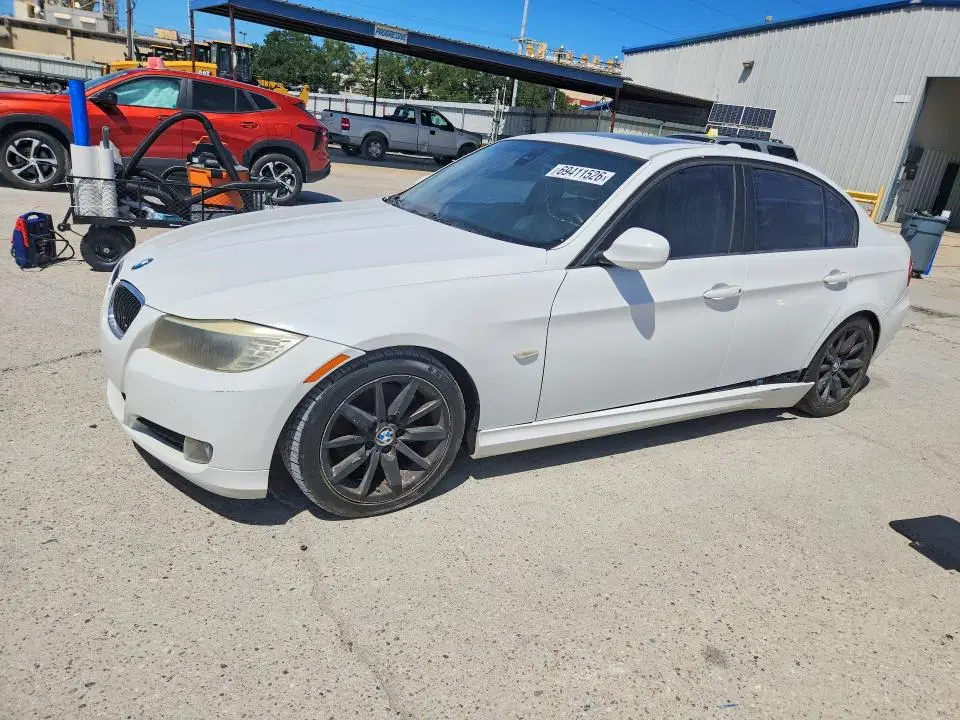WBAPH53509A435746 — 2009 BMW 328, Мелкие вмятины и царапины (Minor Dent/Scratches), фото до ремонта